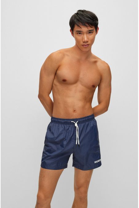 TRAJE DE BAÑO TIPO SHORTS CON LOGO HOMBRE