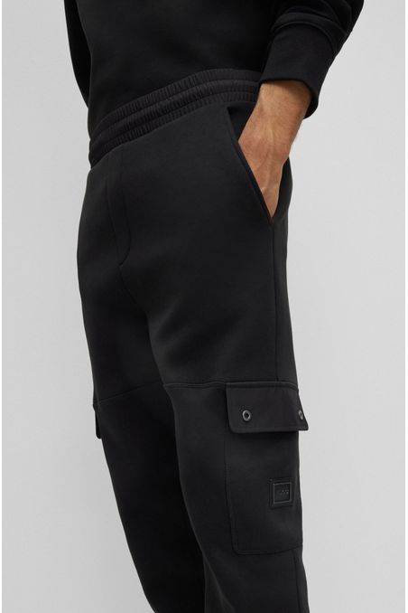 PANTS RELAXED FIT ESTILO CARGO EN MEZCLA DE ALGODÓN CON LOGO HOMBRE