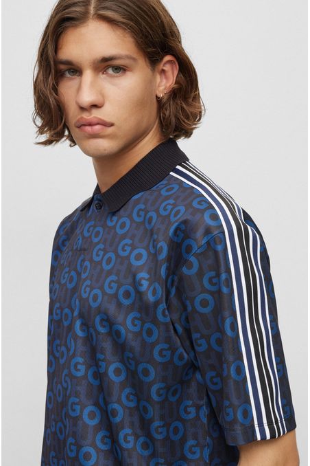 POLO PIQUÉ RELAXED FIT CON ESTAMPADOS HOMBRE
