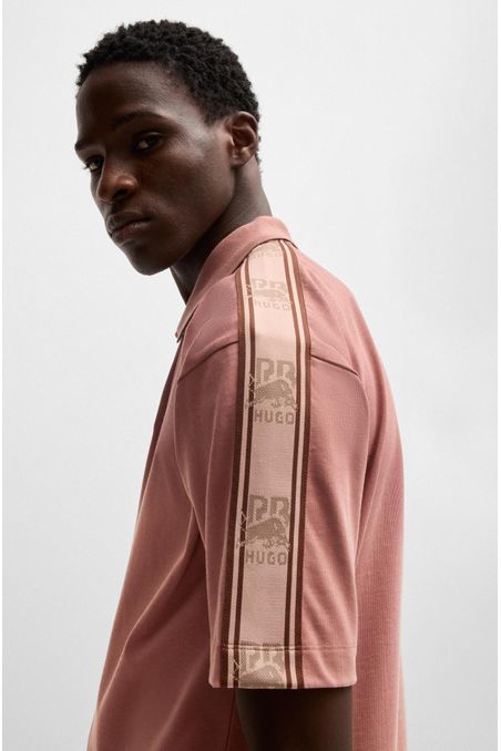 POLO PIQUÉ RELAXED FIT HUGO X RB DE ALGODÓN HOMBRE