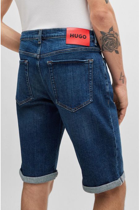 SHORTS TAPERED FIT EN DENIM ELÁSTICO HOMBRE