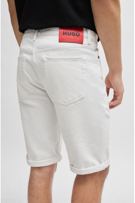 SHORTS TAPERED FIT EN TEJIDO DENIM ELÁSTICO HOMBRE