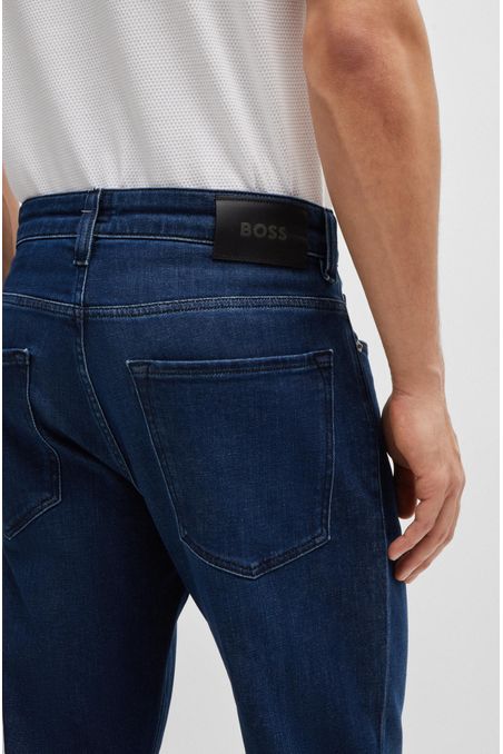 JEANS REGULAR FIT EN CÓMODO TEJIDO ELÁSTICO HOMBRE