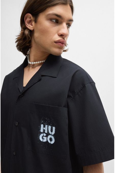 CAMISA OVERSIZE FIT CON LOGO Y ESTAMPADO HOMBRE