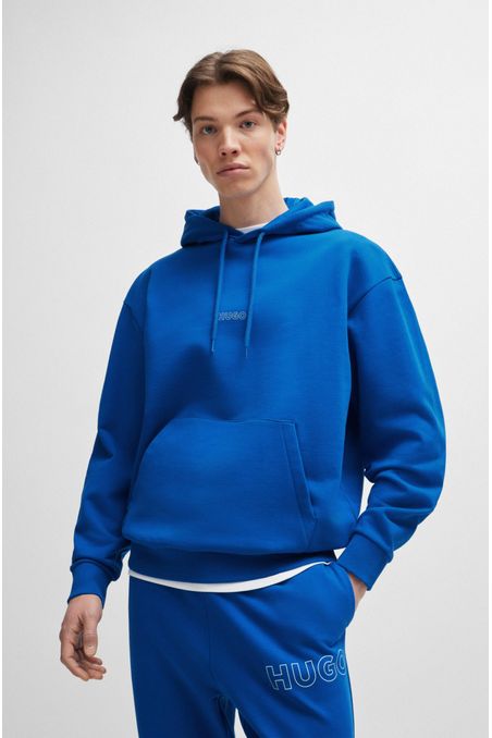 POLERA CON CAPUCHA LOOSE FIT DE ALGODÓN CON LOGOS EN CONTORNO HOMBRE