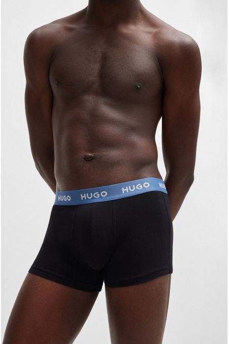 PAQUETE DE TRES BÓXER CORTOS EN ALGODÓN ELÁSTICO CON LOGOS EN LA CINTURA HOMBRE