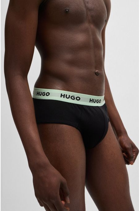 PAQUETE DE TRES BÓXER LARGOS DE ALGODÓN ELÁSTICO CON LOGOS EN LA CINTURA HOMBRE