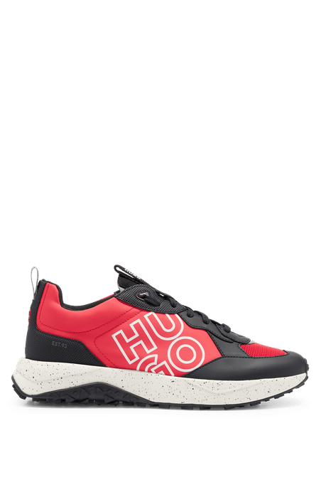 ZAPATILLAS DE DIFERENTES MATERIALES CON LOGO HOMBRE