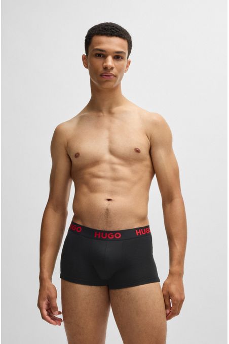 PAQUETE DE TRES BÓXER CORTO EN PUNTO ELÁSTICO CON LOGOS EN LA CINTURA HOMBRE