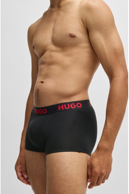 PAQUETE DE TRES BÓXER CORTO EN PUNTO ELÁSTICO CON LOGOS EN LA CINTURA HOMBRE