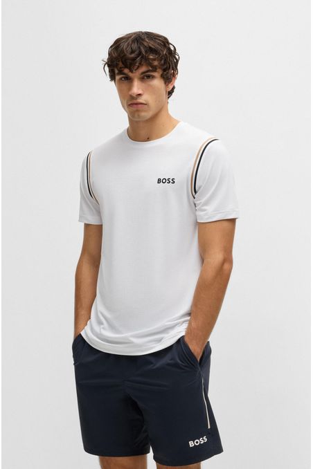 POLERA DE MATERIAL PREMIUM CON DETALLE PREMIUM HOMBRE