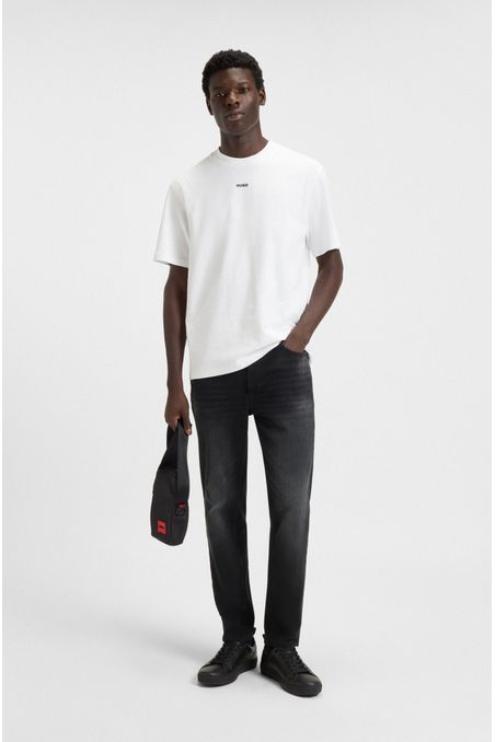 JEANS TAPERED FIT EN DENIM ELÁSTICO NEGRO INTENSO JEANS TAPERED FIT HOMBRE