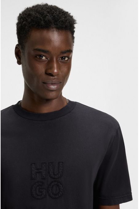 POLO DE PUNTO DE ALGODÓN CON APLIQUE CON LOGO PLAYERA REGULAR FIT HOMBRE