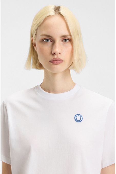 POLO DE PUNTO DE ALGODÓN CON INSIGNIA DE LOGO PLAYERA RELAXED FIT MUJER