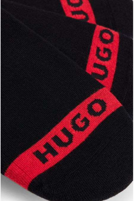PAQUETE DE TRES MEDIAS INVISIBLES CON LOGOS CALCETINES HOMBRE